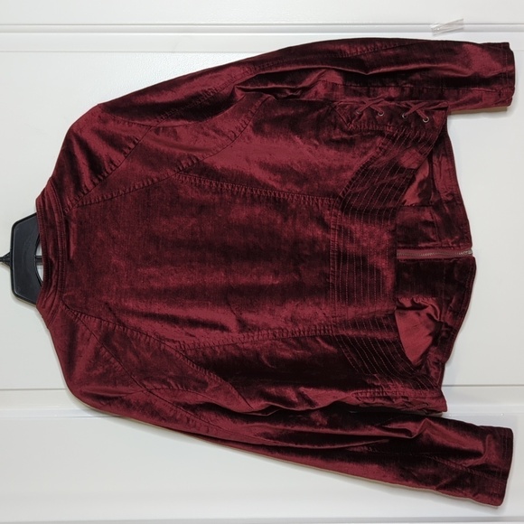 Torrid Ruby Red Velvet Moto Jacket 1X 14/16 - Picture 10 of 16